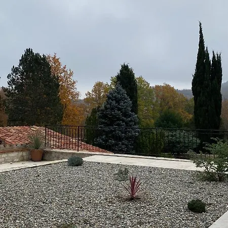 Le Jardin Du Moustoulac D'hotes 2*