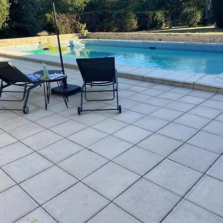 Le Jardin Du Moustoulac D'hotes 2*